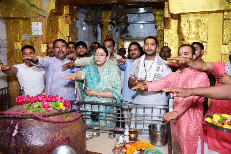 भिण्ड-दतिया लोकसभा सांसद संध्या सुमन रॉय ने कैलाश मानसरोवर मुक्ति का आव्हान किया