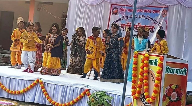 सरस्वती शिशु मन्दिर भिण्ड में वार्षिक उत्सव कार्यक्रम संपन्न