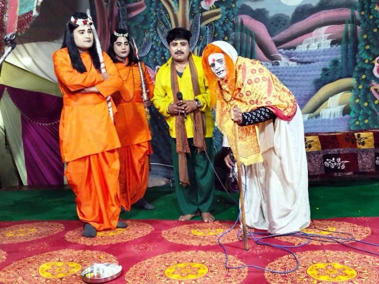 रामलीला में हुआ राम-सुग्रीव मित्रता, बाली बध की लीला का मंचन