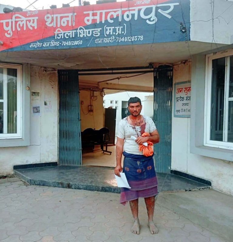 दो पक्षों में खूनी संघर्ष, आधा दर्जन से ज्यादा घायल