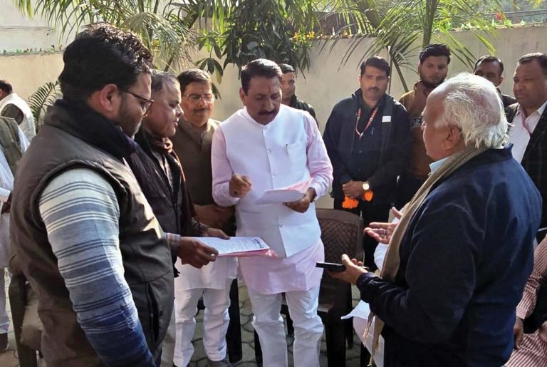 कृषि विभाग जिला भिण्ड में ईमानदार एवं किसानों के प्रति संवेदनशील अधिकारियों की नियुक्ति की जाए