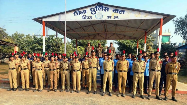 सेना दिवस पर एनसीसी कैडेट्स ने निकाली भव्य रैली, सेना के शौर्य को किया नमन