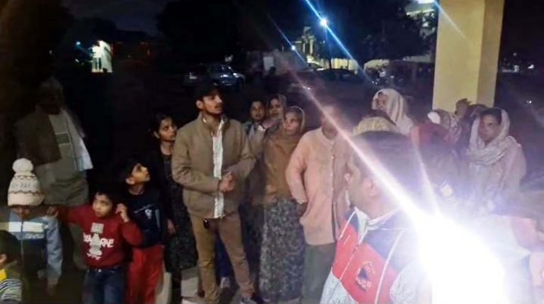 बेटे की हत्या करने वालों पर लगाया घर पर हमला करने का आरोप