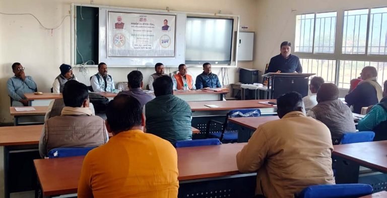 उठो जागो लक्ष्य को प्राप्त करो के ध्येय को लेकर करें ग्रामोदय : एसडीएम शर्मा