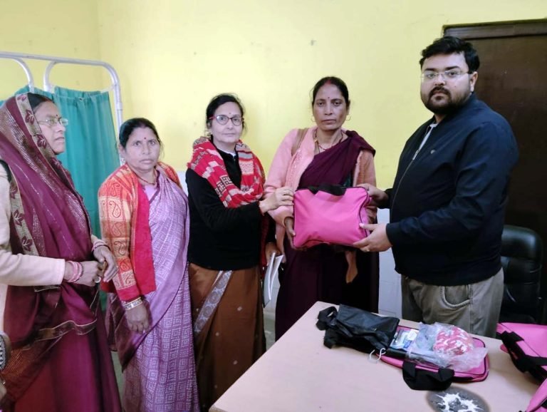 आशा कार्यकर्ताओं को एचबीएनसी किट का हुआ वितरण