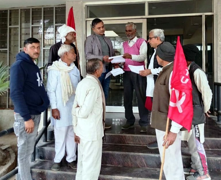 भारतीयों की जान जोखिम में डालकर विदेशी कंपनियों का मुनाफा मंजूर नहीं