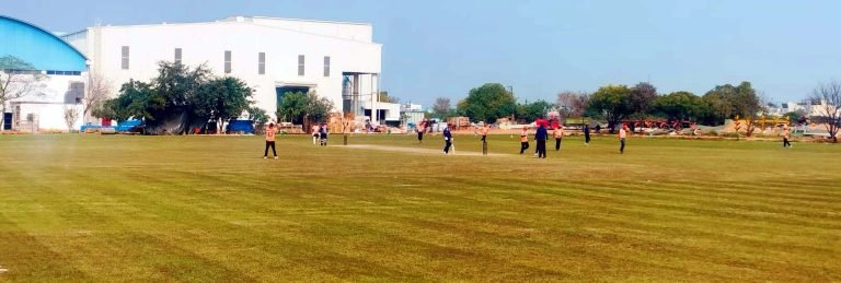 एचआर फार्म क्रिकेट टूर्नामेंट में चार टीमें पहुंची सेमी फाइनल में