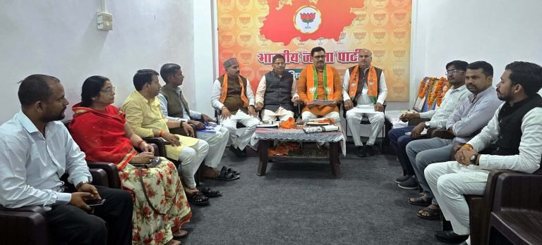 पं. दीनदयाल के व्यक्तित्व निर्माण से संगठन निर्माण विषय पर जिला एवं मंडल स्तरीय कार्यकर्ताओं को दिया जाएगा प्रशिक्षण : डॉ. भदौरिया