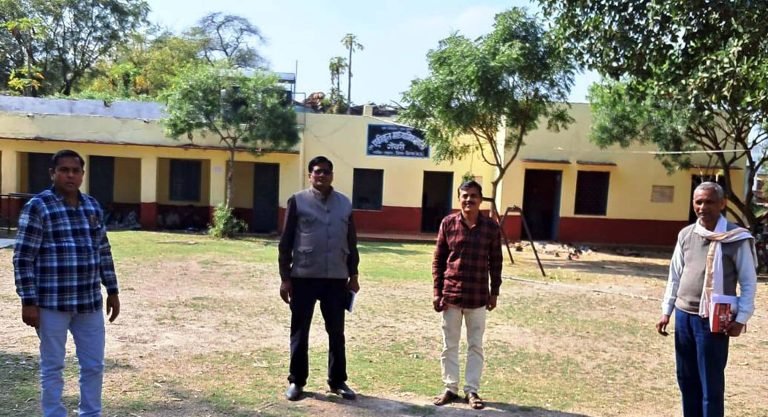 बीआरसी ने किया दबोह-आलमपुर परीक्षा केन्द्रों का निरीक्षण