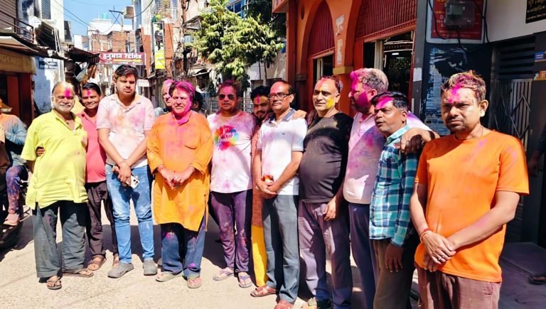 होली महापर्व सनातन संस्कृति, एकता, सद्भावना और सामाजिक समरसता का प्रतीक है : पाठक