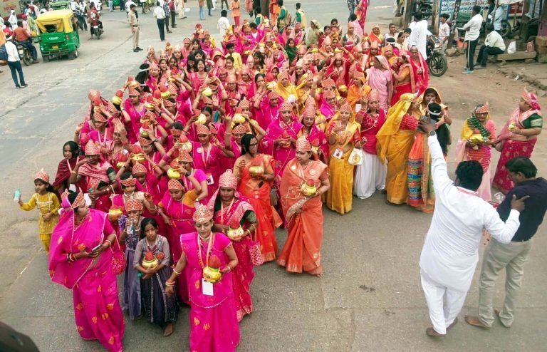 भव्य कलश यात्रा के साथ पंचकल्याणक महोत्सव का हुआ शुभारंभ