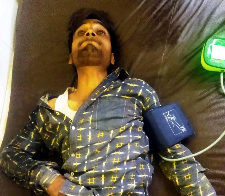 शराब के नशे में युवक कुआ में गिरा, पुलिस ने सुरक्षित निकाला