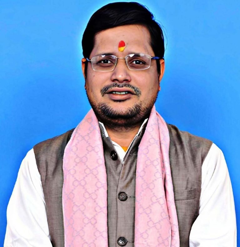 प्रधानमंत्री मोदी की यात्रा समर्पण, कर्तव्य और राष्ट्र के प्रति असीम प्रतिबद्धता का प्रतीक है : पाठक