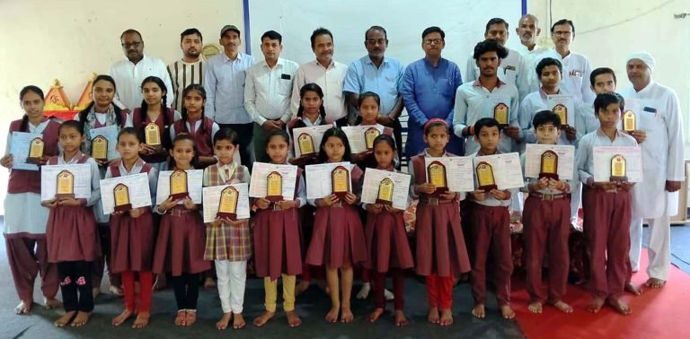 सशिमं का वार्षिक परीक्षा परिणाम एवं पुरस्कार वितरण समारोह आयोजित