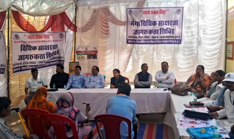 सेवा भारती वृद्धाश्रम में मेगा शिविर आयोजित