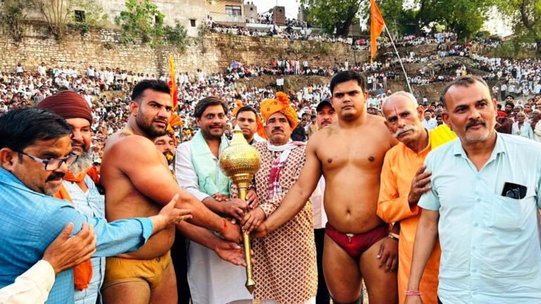 हनुमान जयंती पर गोहद में विशाल मेला एवं दंगल का भव्य आयोजन