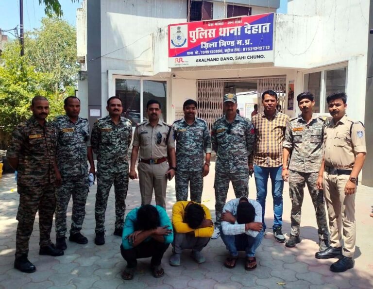 पति ही निकला पत्नी का हत्यारा, तीन आरोपी गिरफ्तार