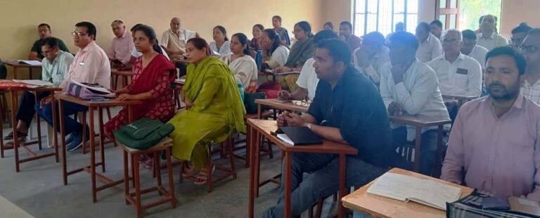 जिले में 11 चार्ज स्थलों पर द्वितीय फेज का प्रगणकों और पर्यवेक्षकों के लिए प्रशिक्षण आयोजित