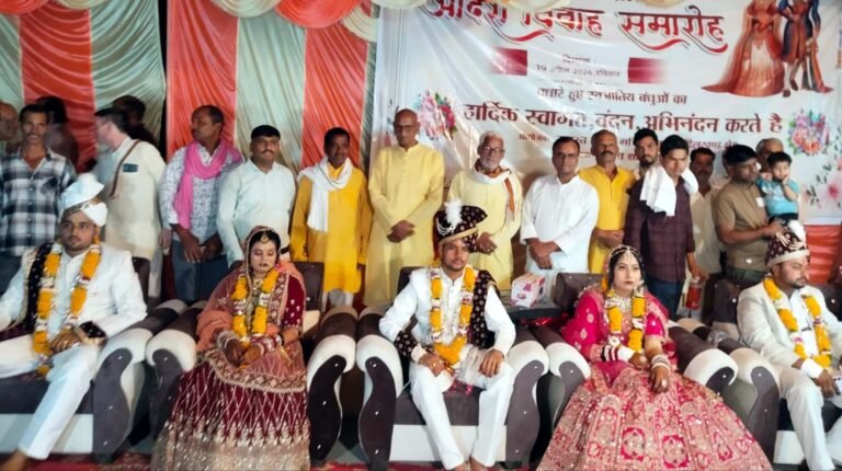 गेंथरी माता मन्दिर पर कौरव समाज का सामूहिक आदर्श विवाह समारोह संपन्न