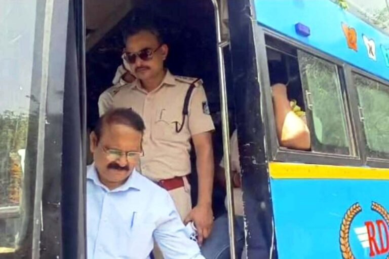 परिवहन विभाग ने चलाया चैकिंग अभियान, 28 बसों पर की 47 हजार की चालानी कार्रवाई