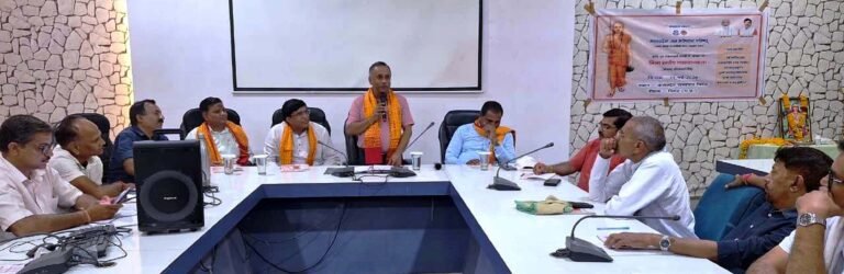 समाज में एकता और समभाव स्थापित करने के लिए शंकराचार्य के विचारों का व्यापक प्रसार जरूरी : श्रीवास्तव