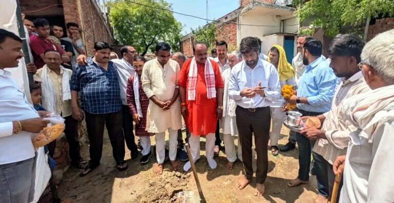 64 लाख की लागत से एचाया रोड पर बनेगा नाला, भूमिपूजन संपन्न