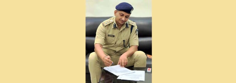 नवागत एसपी वर्मा ने किया पदभार ग्रहण