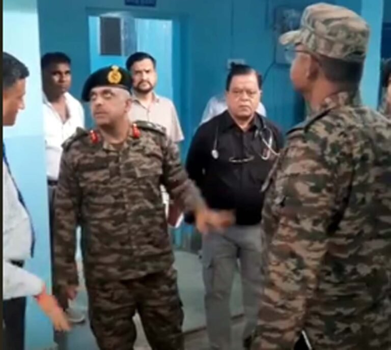 आर्मी के जीओसी ने किया पॉलीक्लीनिक का निरीक्षण