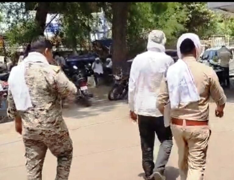 धोखाधड़ी के मामले में पांच साल से फरार इनामी आरोपी गिरफ्तार