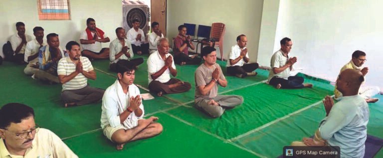 स्वस्थ जीवन की यह पहचान, योग अपनाएं हर इंसान : शर्मा