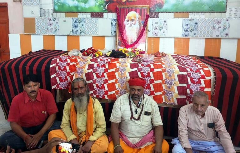 कुण्डेश्वर मन्दिर में होगा एक माह तक अखण्ड ऊँ नम: शिवाय जाप, रोज बनेंगे पार्थिव शिवलिंग