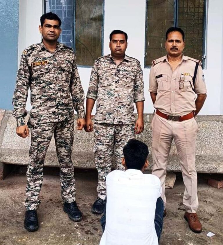 चैन स्नेचिंग में फरार आरोपी गिरफ्तार