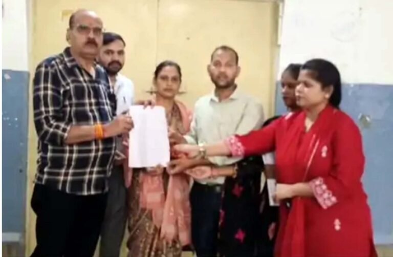 नर्सिंग एसोसिएशन ने निलंबन और सेवा समाप्ति पर जताया विरोध, सौंपा ज्ञापन