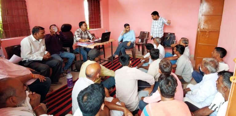 कलेक्टर ने किया ग्राम घमूरी और छैंकुरी का भ्रमण